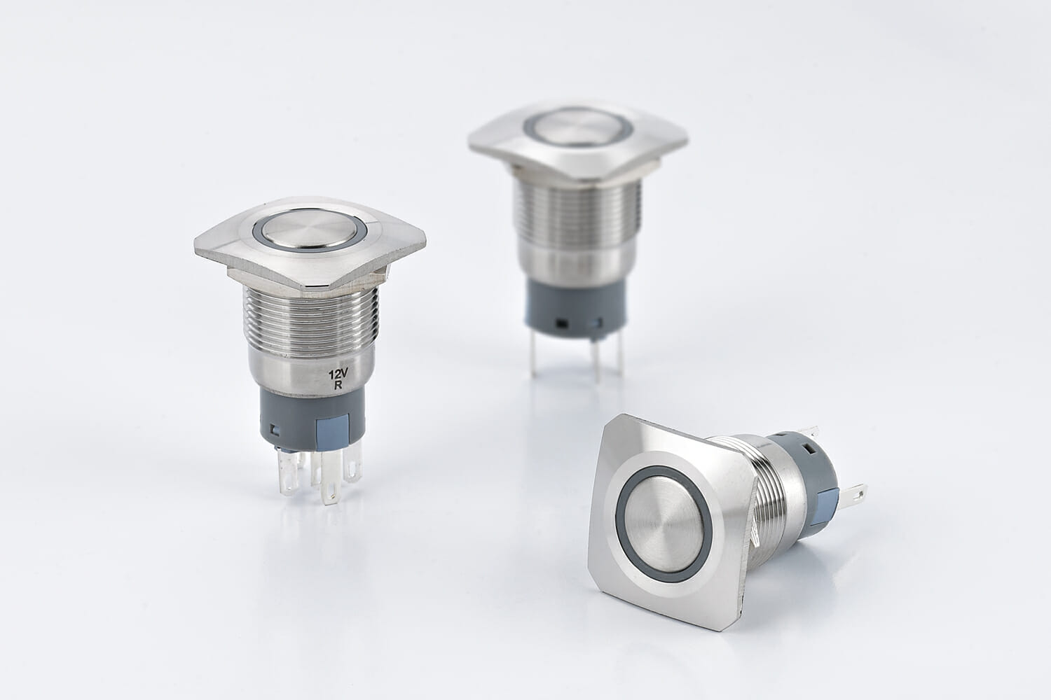 Square bezel anti-vandal switch