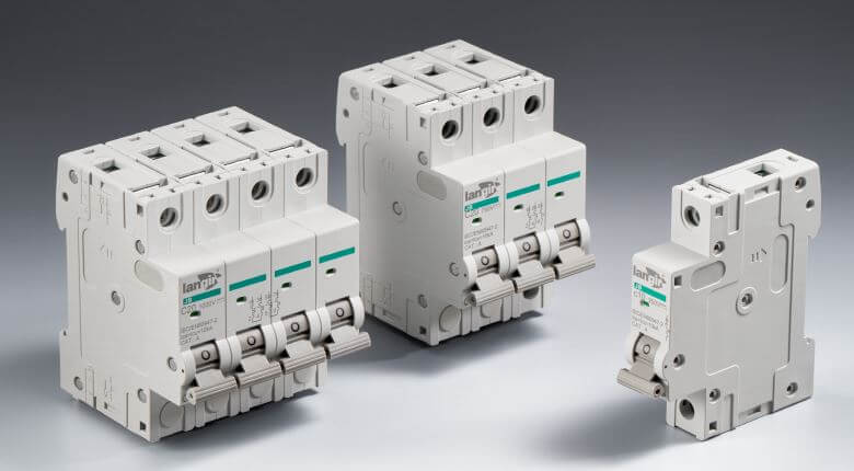 How Do Custom Breakers Integrate with Push Button Switches